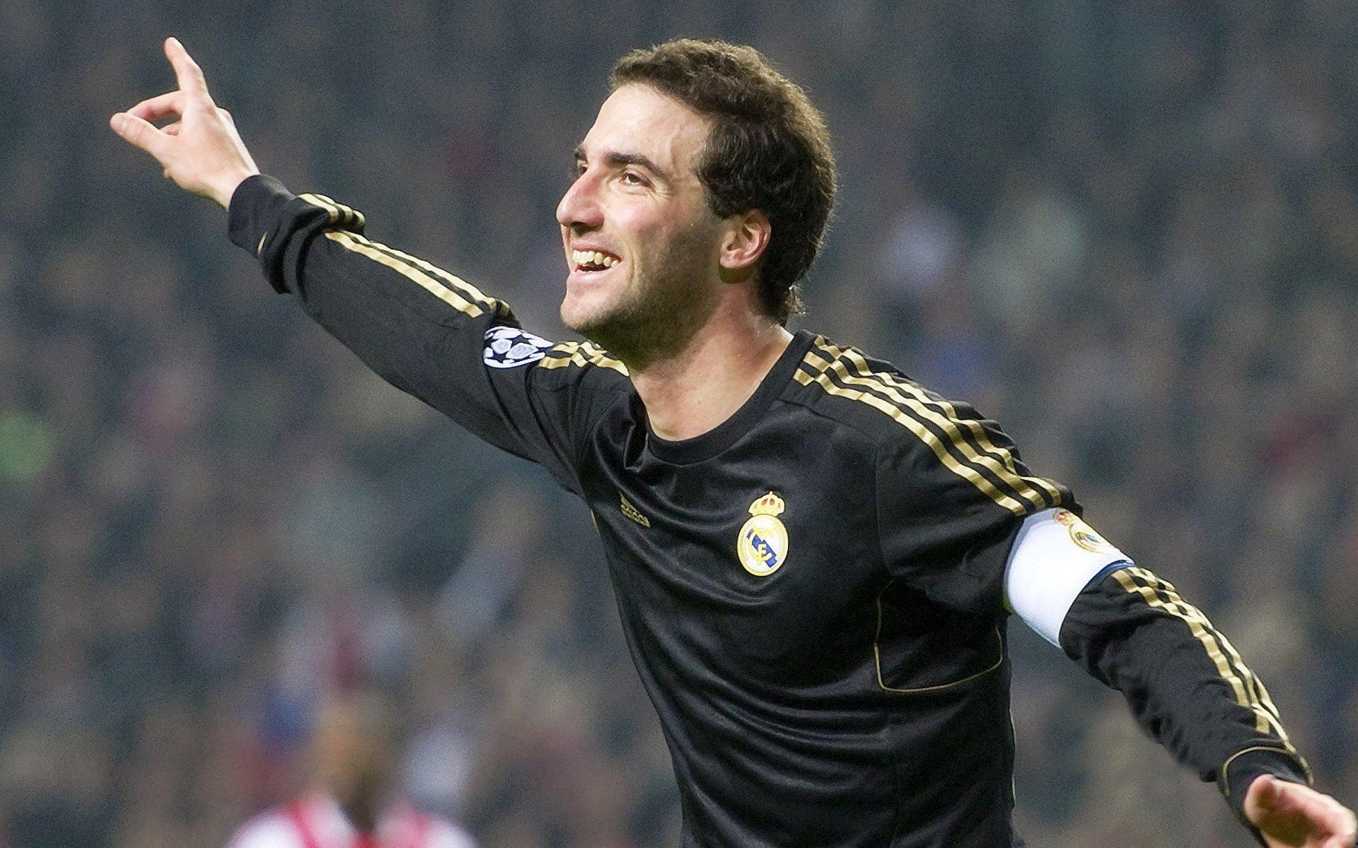 海港队冬训计划敲定，1月中旬集结，阵容调整聚焦合同到期球员评估