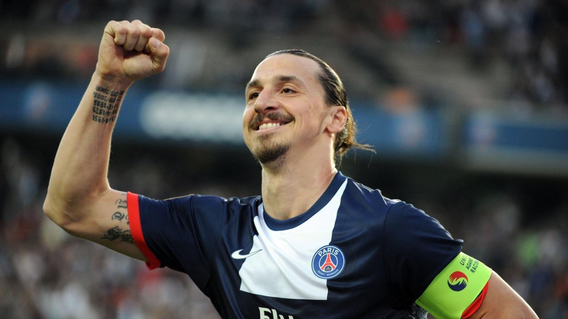 不败之夜！托普里亚惊天逆转，第三局KO霍洛威成功卫冕羽量级王座